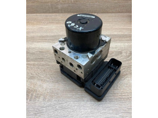 Блок АБС 30681619, P30681619   Volvo  V70  2000 - 2004 года