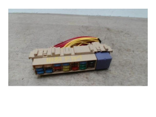 Блок предохранителей     Renault Clio III    