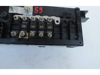 Блок предохранителей 8678449 Volvo XC90