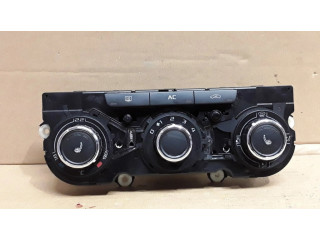 Блок управления климат-контролем 3T0820047P   Skoda Octavia Mk2 (1Z)