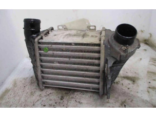 Интеркулер  1H0145805B, 1H0145805B   Volkswagen Golf III 
