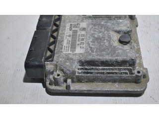 Блок управления двигателя 03G906021LB Skoda Octavia Mk2 (1Z)