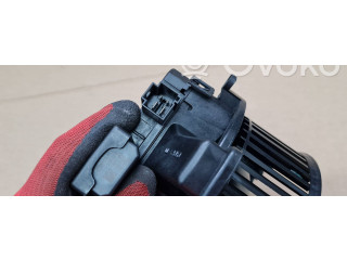 Вентилятор печки 4M1820021C Audi Q5 SQ5