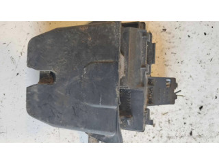 Zámek zadních dveří Ford Focus 2010