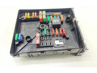 Блок предохранителей 2K5970331D Volkswagen Caddy