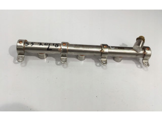 Топливная рампа 06M133315L   Audi A5  