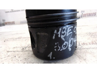 Поршень OM642 Mercedes-Benz E W211 для дизельного двигателя 3.0