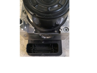 Блок ABS 476603VU0B Nissan Note (E12)