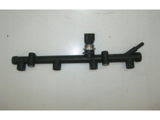 Топливная рампа 06K133681D Audi Q5 SQ5