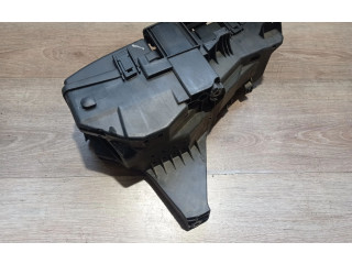 Блок предохранителей 9494210, 9494211 Volvo S60