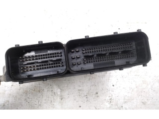 Řídící jednotka 03G906016HN, 0281012272   Volkswagen Caddy 2007