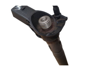 Vstřikovač 059130277Q Audi A8 S8 D3 4E ASB