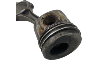 Píst Volkswagen Polo IV 9N3