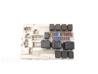 Pojistková skříňka 284B7CD710 Nissan Murano Z50 2005