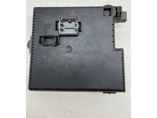 Блок предохранителей 8676391, 00004800789   Volvo XC90    