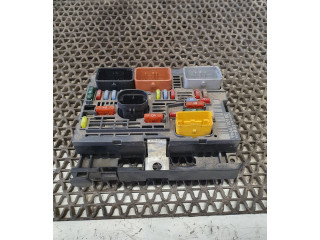 Блок предохранителей 9666700180   Citroen C5    