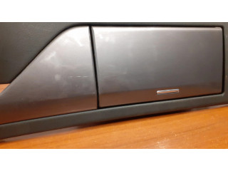 Другая центральная деталь консоли (туннеля)