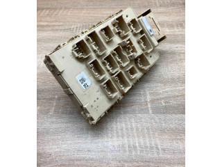   Pojistková skříňka 8198050030, 0665004650   Toyota Land Cruiser (J120) 2002