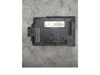 Блок предохранителей 681037125R Dacia Sandero