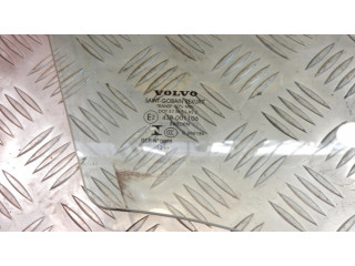 Основное стекло передних дверей (четырехдверного автомобиля)