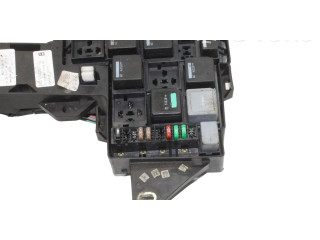 Блок предохранителей 8X2T14290TD Jaguar XF X250