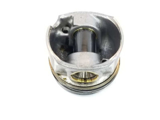 Поршень с шатуном 04L107065A, 04L107065A Volkswagen Caddy