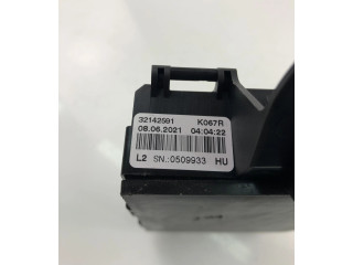 Блок предохранителей 32142591 Volvo XC90