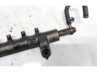 Топливная рампа    Nissan X-Trail T30  