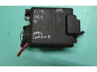 Блок предохранителей  51839437   Opel Combo D    