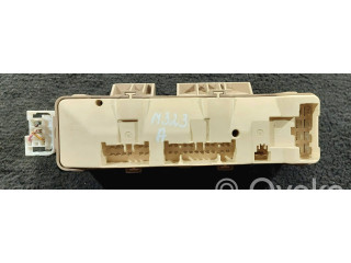 Pojistková skříňka 730296 Mazda 323 F 2002