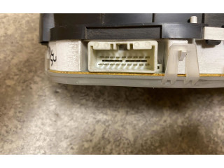 Pojistková skříňka Спидометр (приборный щиток) BJ3NB Mazda 323 F 1998