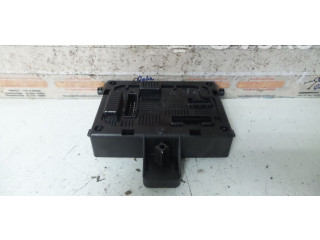 Pojistková skříňka Řídící jednotka BSM 8201054128   Renault Clio III 2012