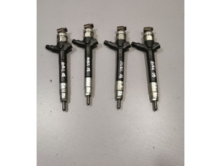 Vstřikovač 236700R030 Toyota Auris 150