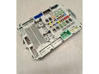 Блок предохранителей DX2314D628AG, 7270071940 Jaguar XF X250