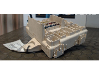 Блок предохранителей     Lexus IS 200-300    