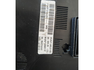 Панель приборов P248104640R Renault Clio V