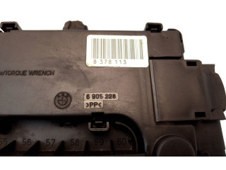 Блок предохранителей 6905228, 8378113   BMW Z4 E85 E86    