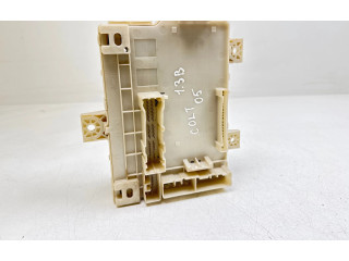 Блок предохранителей 8637A020, 5WK45103A Mitsubishi Colt