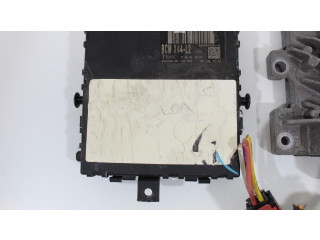 Комплект блоков управления 8200700695, 8200700695   Renault Twingo II