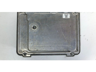 Блок управления двигателя 045906013B   Skoda Fabia Mk2 (5J)