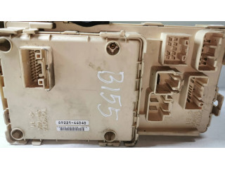   Pojistková skříňka 8922144040   Toyota Avensis Verso 2003