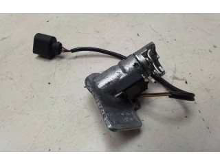 Замок багажника Skoda Superb B5 (3U) 2001-2008 года