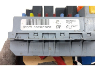 Ящик предохранителей (комплект) 50510969   Alfa Romeo 159