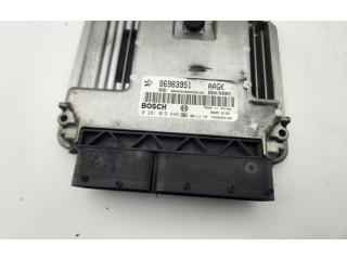 Блок управления двигателем Блок управления 96983951   Chevrolet Cruze