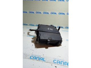 Блок предохранителей 7700856659   Renault Clio I    