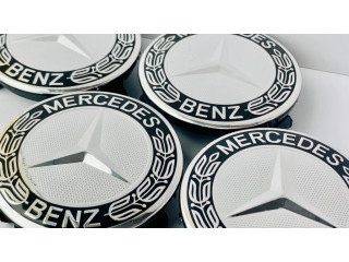 Заводская крышка (крышки) от центрального отверстия колеса