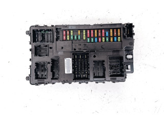 Блок предохранителей DG9T14B476B, GU5T15604 Ford Fusion II