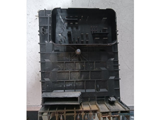 Блок предохранителей 1k0937125 Volkswagen Golf Plus