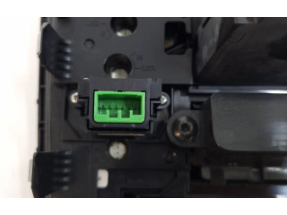 Дисплей    30797972, SN2092127   Volvo XC90