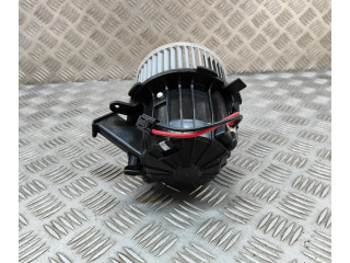 Вентилятор печки    8T1820021   Audi A5 8T 8F